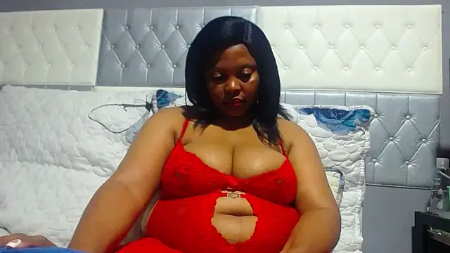 SEXYBUSTYEBONYXX online show from May 2026 07:50:01 AM