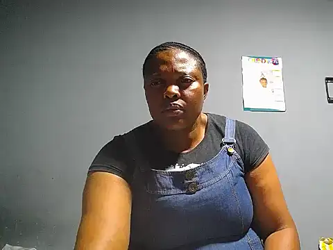 Snapshot of SEXYBUSTYEBONYXX chatting on February 2026 10:51:02 PM SEXYBUSTYEBONYXX online show from February 2026 10:51:02 PM