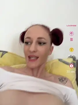 Snapshot of Roxyfoxyyy chatting on July 2026 07:37:02 AM Roxyfoxyyy online show from July 2026 07:37:02 AM
