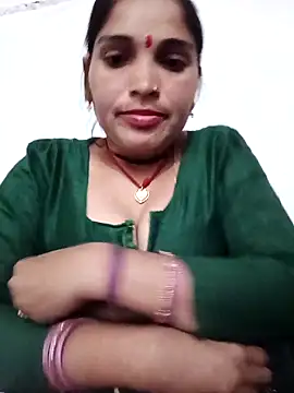 Komal4050 online show from February 2026 02:39:02 PM