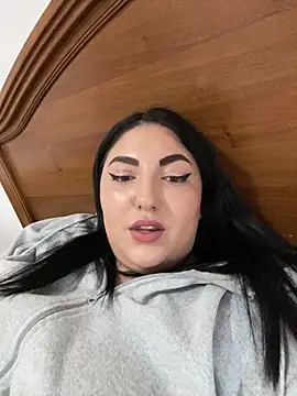 Snapshot of Amber_Sinn chatting on June 2026 03:39:02 PM Amber Sinn online show from June 2026 03:39:02 PM