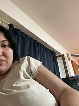 Snapshot of Amber_Sinn chatting on June 2026 09:14:02 PM Amber Sinn online show from June 2026 09:14:02 PM