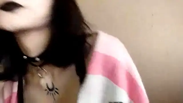 Snapshot of SmilingPatent chatting on February 2026 01:10:01 PM SmilingPatent online show from February 2026 01:10:01 PM