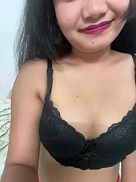 EliraMoon online show from June 2026 06:25:02 PM