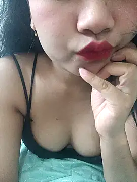 EliraMoon online show from March 2026 08:11:01 PM