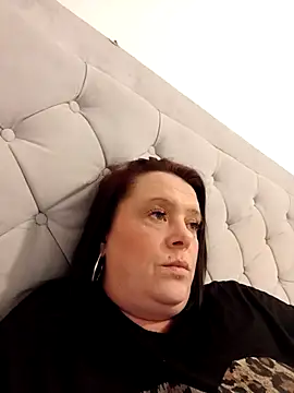 louisa36 online show from March 2026 10:02:02 PM