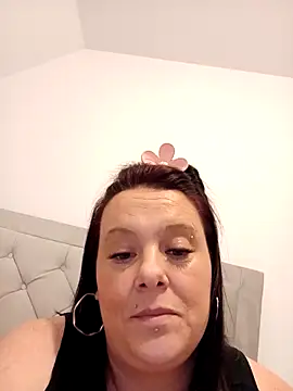 louisa36 online show from February 2026 08:52:02 PM