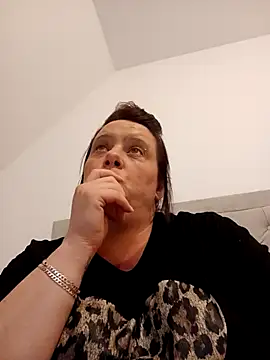 louisa36 online show from March 2026 07:16:01 PM