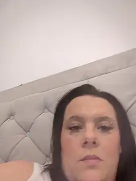 louisa36 online show from February 2026 11:03:02 PM