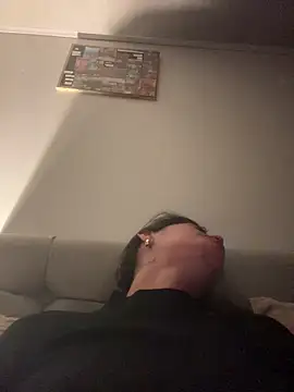 Snapshot of RachelWeisz_ chatting on February 2026 10:12:01 AM RachelWeisz online show from February 2026 10:12:01 AM