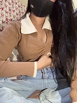 Snapshot of Cutedesigirl chatting on February 2026 06:02:02 AM Cutedesigirl online show from February 2026 06:02:02 AM