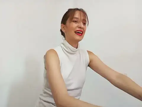 Snapshot of Aurabloom_1 chatting on February 2026 07:33:01 PM Aurabloom 1 online show from February 2026 07:33:01 PM