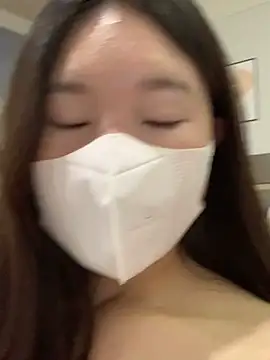 Rin-yiyi online show from February 2026 02:43:02 AM