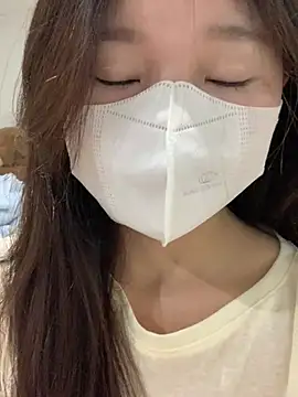 Rin-yiyi online show from February 2026 08:08:01 PM