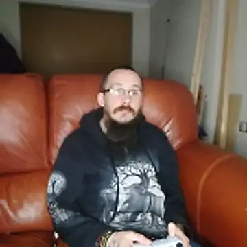 Castbotter1995 online show from April 2026 08:54:01 PM