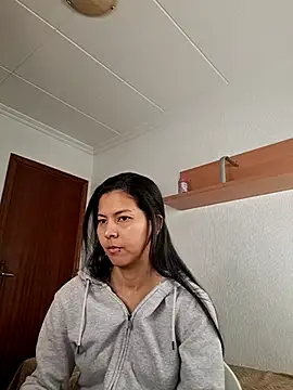 ZeforAitanna online show from April 2026 09:55:01 AM