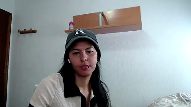 ZeforAitanna online show from April 2026 11:03:01 AM