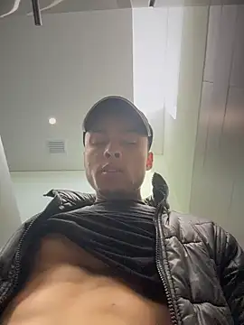 Snapshot of Eros_lee chatting on June 2026 04:29:02 PM Eros lee online show from June 2026 04:29:02 PM