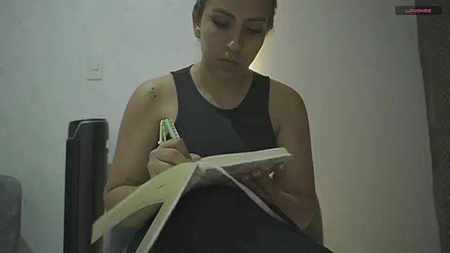 olivia velvett online show from March 2026 06:00:01 PM