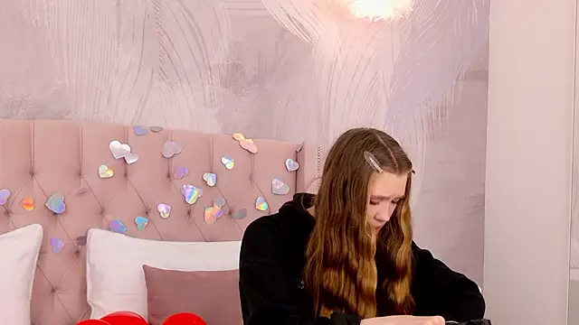 StacyHicks online show from February 2026 03:12:02 PM