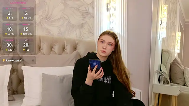 StacyHicks online show from March 2026 02:55:02 PM