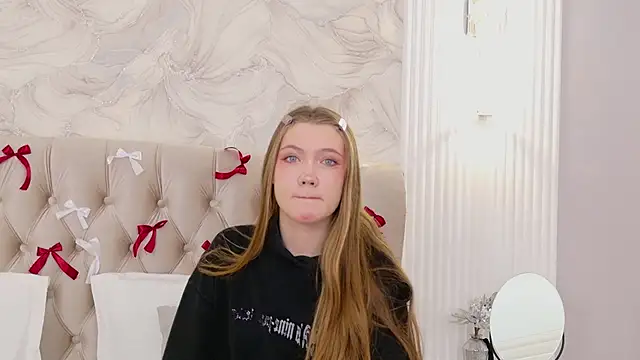 StacyHicks online show from February 2026 03:12:02 PM