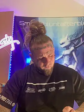 Smokebluntafterblunt online show from February 2026 01:28:02 AM