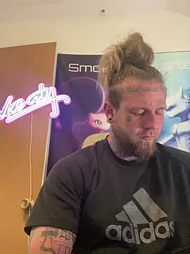 Smokebluntafterblunt online show from May 2026 07:12:02 PM