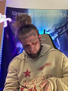 Snapshot of Smokebluntafterblunt chatting on March 2026 04:19:02 PM Smokebluntafterblunt online show from March 2026 04:19:02 PM