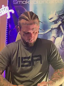 Snapshot of Smokebluntafterblunt chatting on April 2026 06:43:01 AM Smokebluntafterblunt online show from April 2026 06:43:01 AM