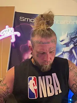 Snapshot of Smokebluntafterblunt chatting on June 2026 02:39:02 PM Smokebluntafterblunt online show from June 2026 02:39:02 PM