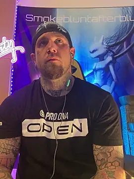 Smokebluntafterblunt online show from February 2026 12:00:01 AM