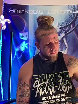 Snapshot of Smokebluntafterblunt chatting on March 2026 02:18:01 AM Smokebluntafterblunt online show from March 2026 02:18:01 AM