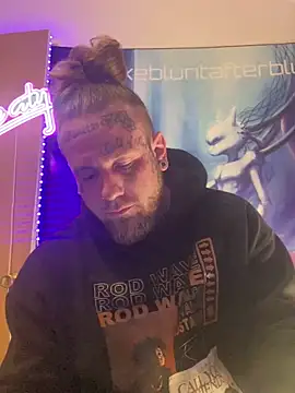 Snapshot of Smokebluntafterblunt chatting on April 2026 09:32:02 AM Smokebluntafterblunt online show from April 2026 09:32:02 AM