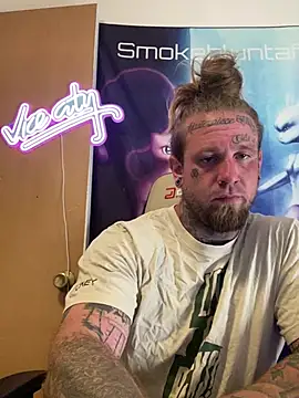 Snapshot of Smokebluntafterblunt chatting on June 2026 01:49:01 AM Smokebluntafterblunt online show from June 2026 01:49:01 AM