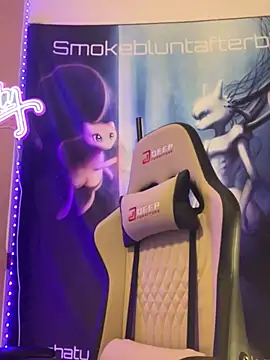 Smokebluntafterblunt online show from February 2026 12:26:01 PM