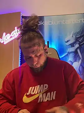 Snapshot of Smokebluntafterblunt chatting on March 2026 04:43:01 AM Smokebluntafterblunt online show from March 2026 04:43:01 AM