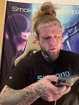 Smokebluntafterblunt online show from February 2026 03:21:01 PM