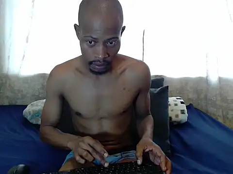 Snapshot of MRSHYGUY29 chatting on February 2026 10:50:01 AM MRSHYGUY29 online show from February 2026 10:50:01 AM