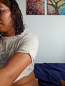 Camila Lopez1 online show from April 2026 04:13:01 PM