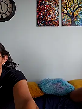 Camila Lopez1 online show from April 2026 04:33:02 PM