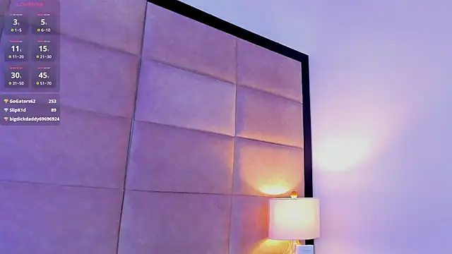 EvaaMoon  online show from April 2026 03:35:02 AM