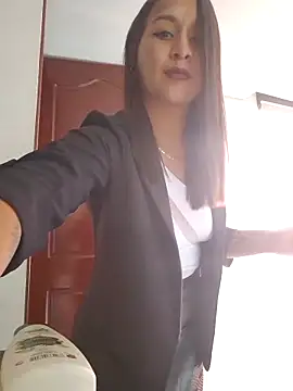 Paola andrade online show from February 2026 02:17:02 PM