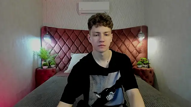 StefanBev online show from March 2026 08:05:01 PM