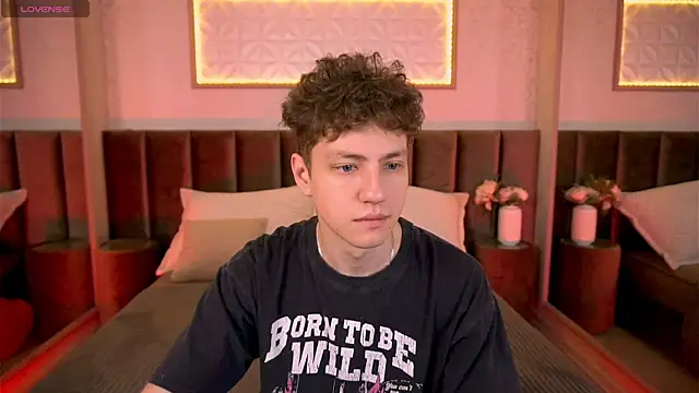 StefanBev online show from February 2026 07:38:01 PM