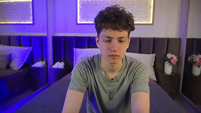 StefanBev online show from April 2026 07:53:01 PM