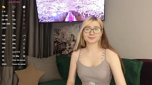 Snapshot of UnsealedCoverage chatting on February 2026 07:15:02 PM UnsealedCoverage online show from February 2026 07:15:02 PM