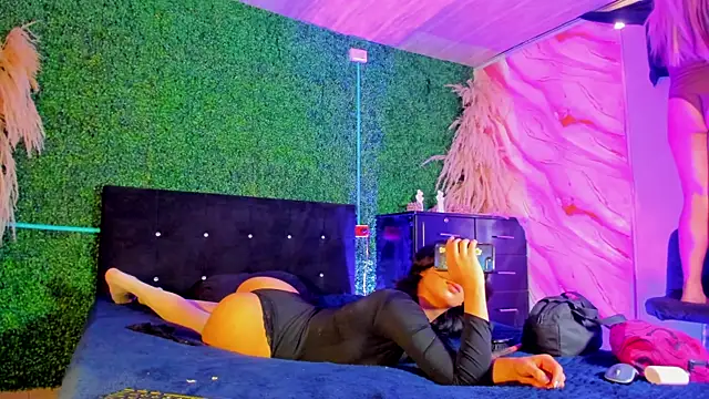 sophia storm01 online show from February 2026 01:10:01 PM