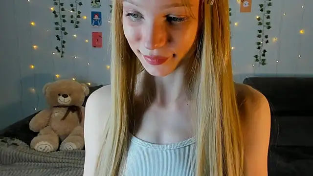 Kiracute18 online show from February 2026 01:54:01 PM