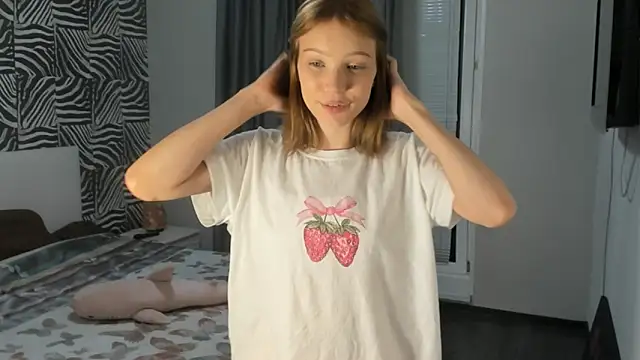 Kiracute18 online show from July 2026 05:43:01 PM